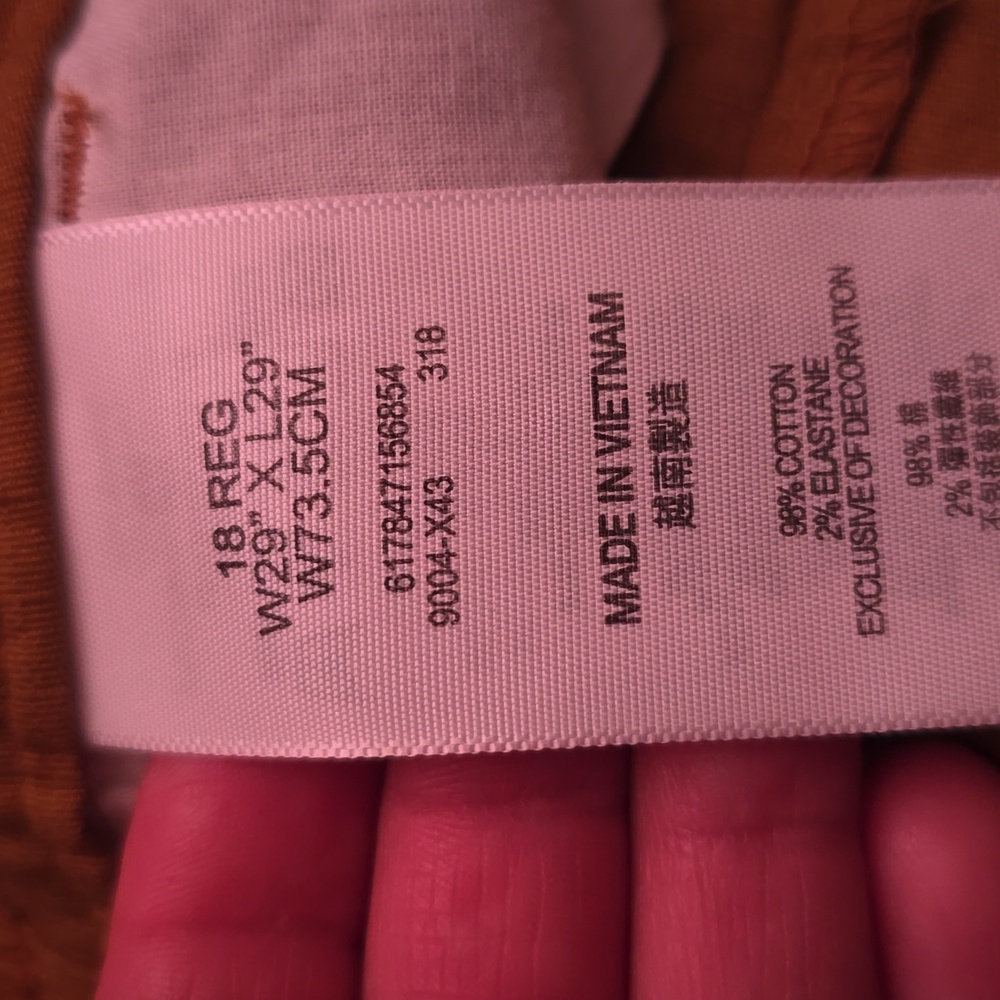 Levi's Cargo Taper Pants Reg Fit Trough Tight To Sligfor Men 18 REG. 29 X 29 NWT - Picture 16 of 16